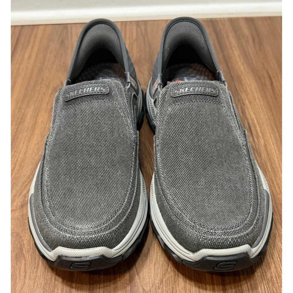 Skechers Hands Free Slip-ins Respected Holmgren Shoes Sz 9.5 Extra Wide Charcoal